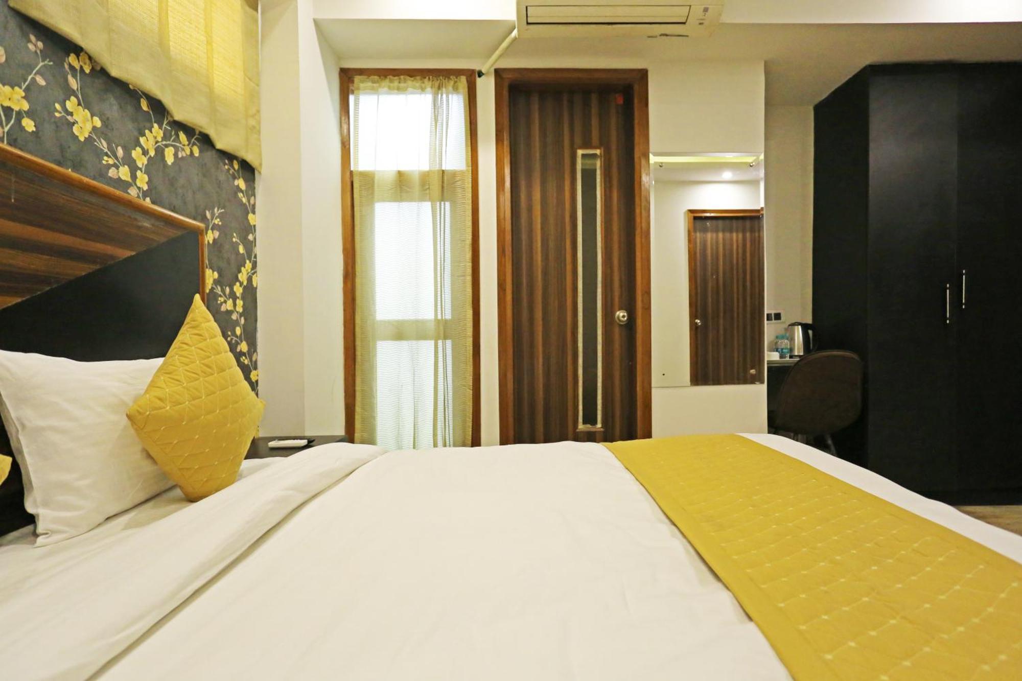 Hotel Linda Suites Near International Airport By La Casa Nuova Delhi Esterno foto